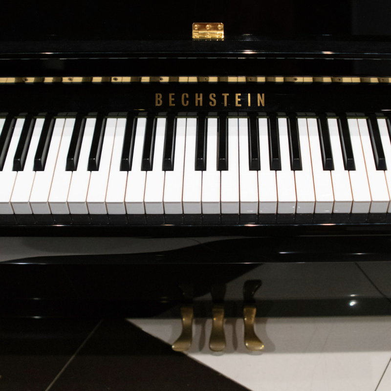 Пианино C. Bechstein Academy A 1 (BU) черное, полированное, цифровая система PianoDisc IQ HD
