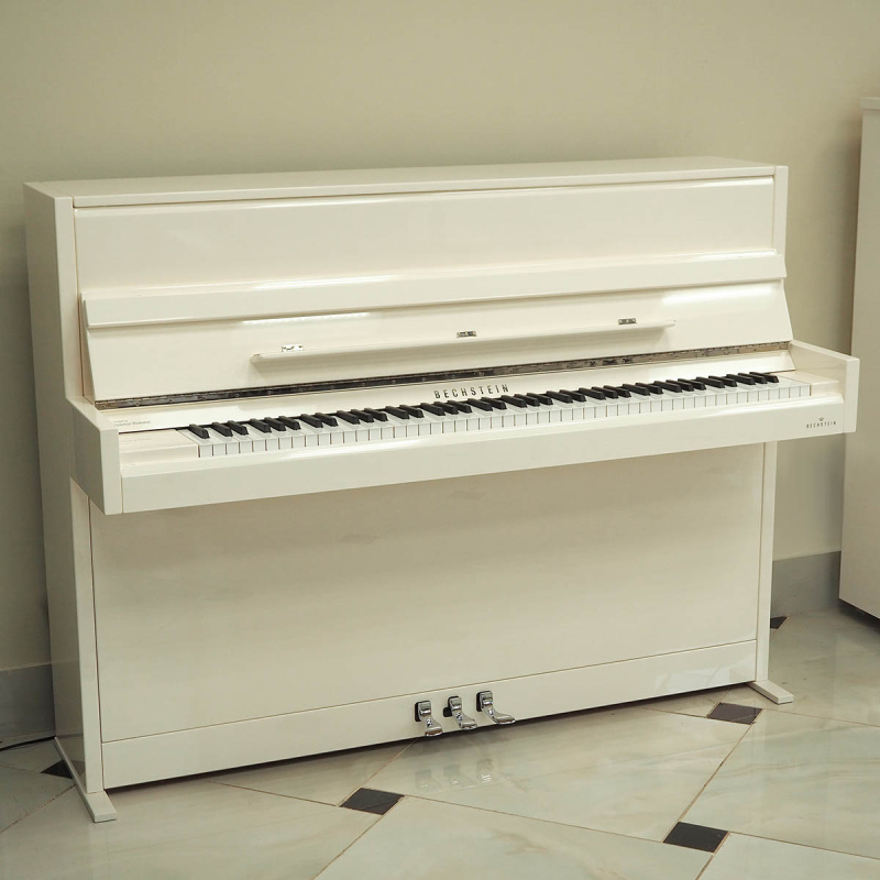 Пианино Bechstein Modern B 112 (BU) белое, полированное, отделка хром