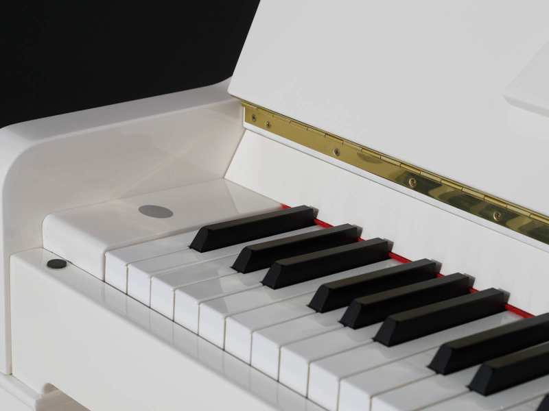 Пианино Petrof Style Demichippendale P 118 D1 (BU) белое, полированное