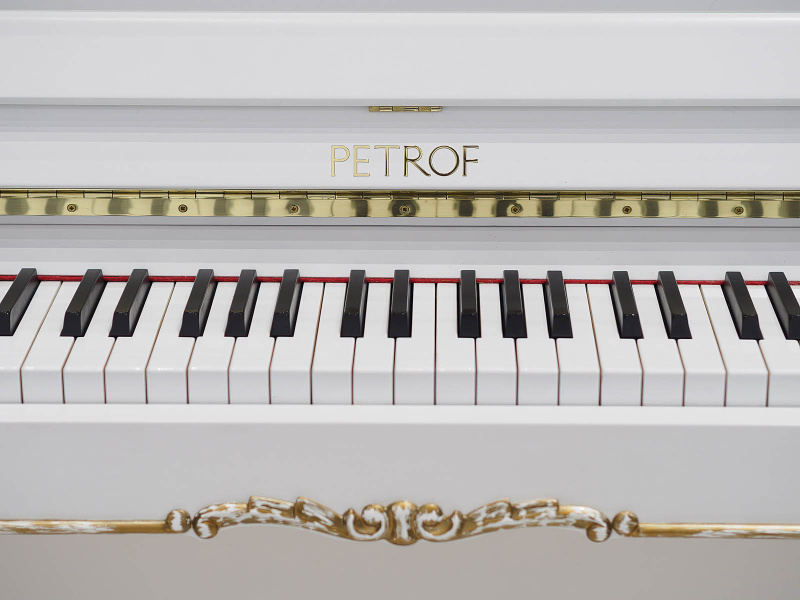 Пианино Petrof Style Rococo P 118R1 (BU) белое, сатинированное, система климат-контроля Dampp-Chaser