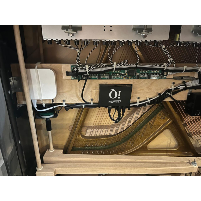 Пианино C. Bechstein Academy A 1 (BU) черное, полированное, цифровая система PianoDisc IQ HD
